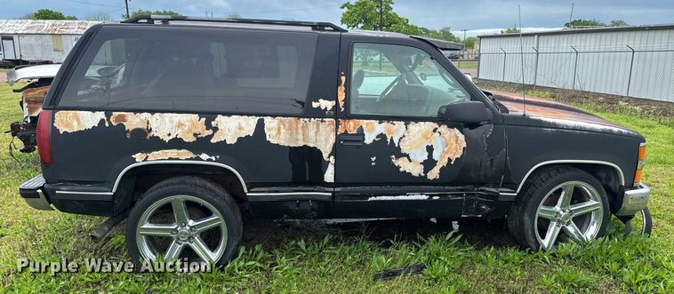 image for item DO0977 1996 Chevrolet Tahoe SUV