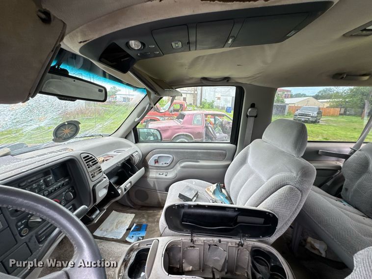 image for item DO0977 1996 Chevrolet Tahoe SUV