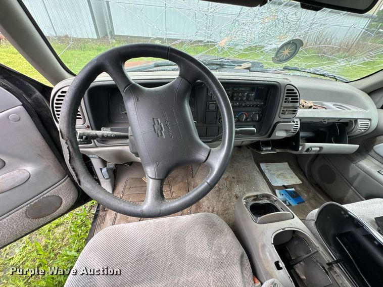 image for item DO0977 1996 Chevrolet Tahoe SUV