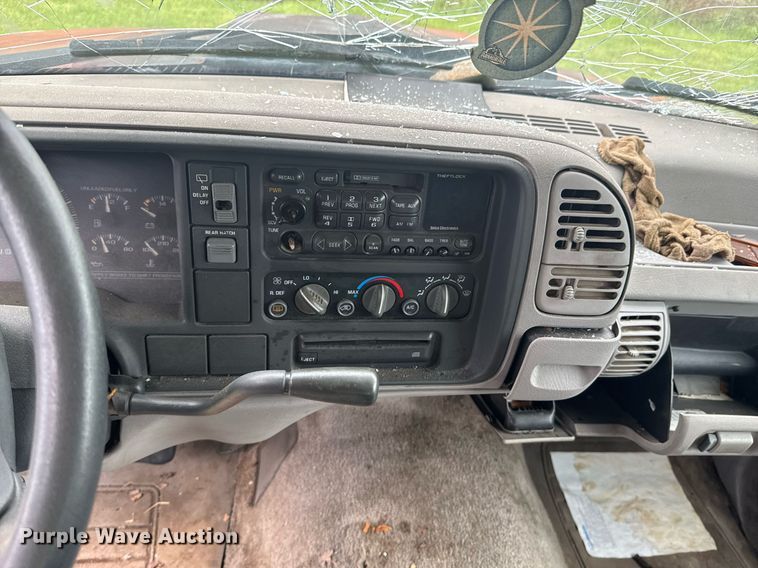 image for item DO0977 1996 Chevrolet Tahoe SUV