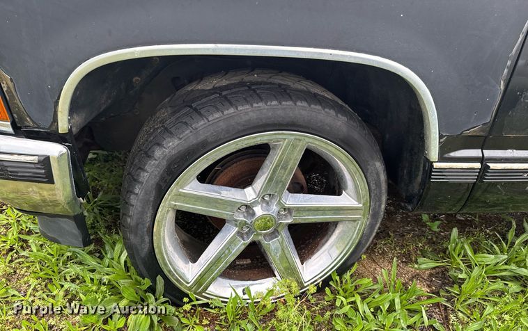 image for item DO0977 1996 Chevrolet Tahoe SUV