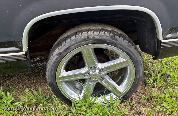 image for item DO0977 1996 Chevrolet Tahoe SUV