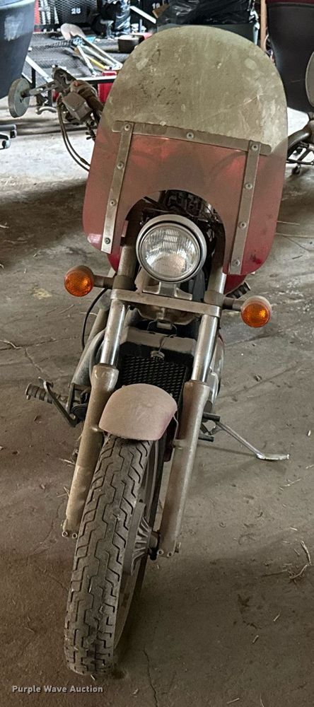 image for item DO0978 2002 Honda VT1100C Shadow motorcycle