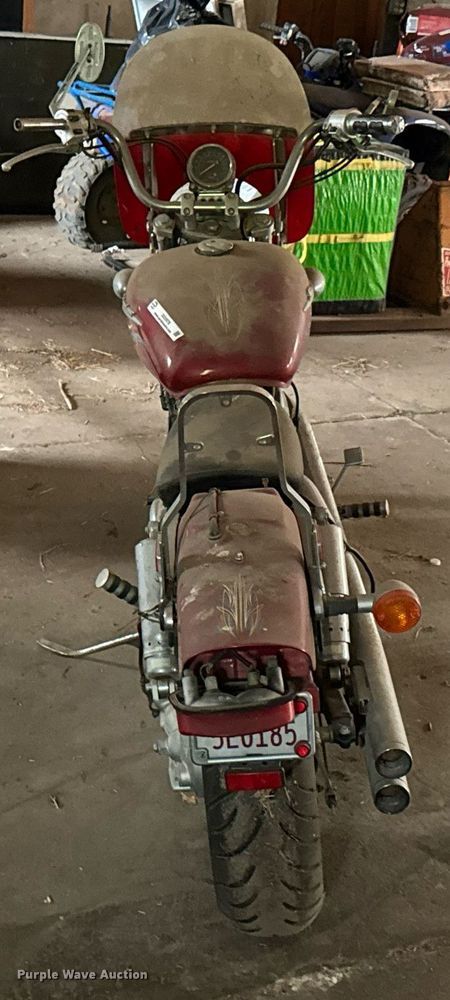 image for item DO0978 2002 Honda VT1100C Shadow motorcycle