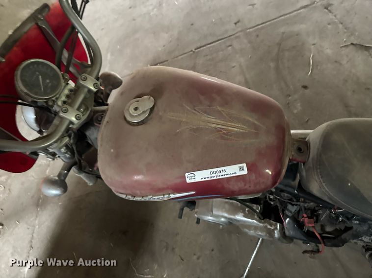 image for item DO0978 2002 Honda VT1100C Shadow motorcycle