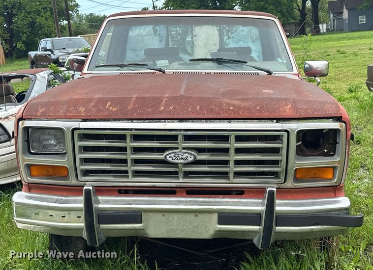 image for item DO0980 1985 Ford F150 pickup truck