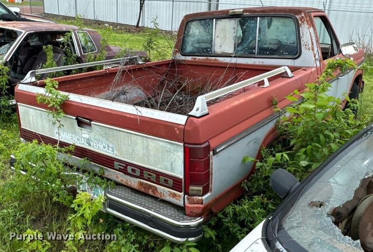 image for item DO0980 1985 Ford F150 pickup truck