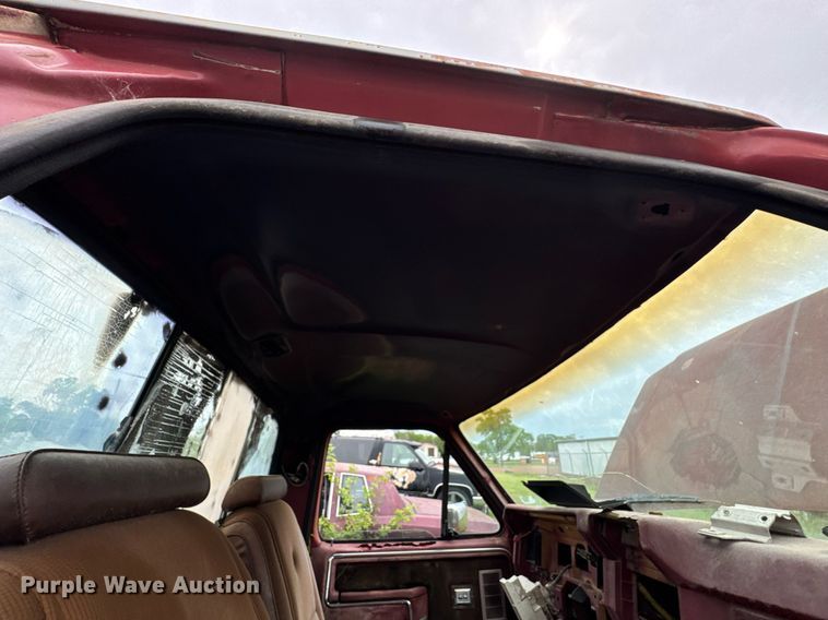 image for item DO0980 1985 Ford F150 pickup truck