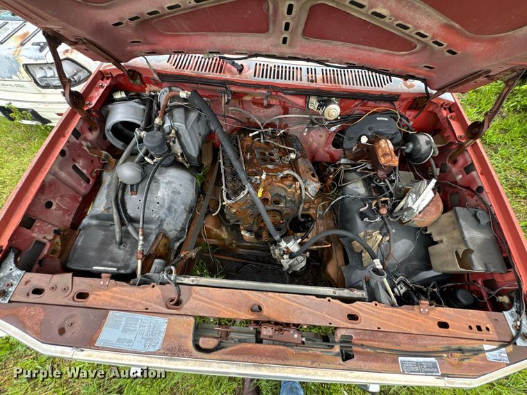 image for item DO0980 1985 Ford F150 pickup truck