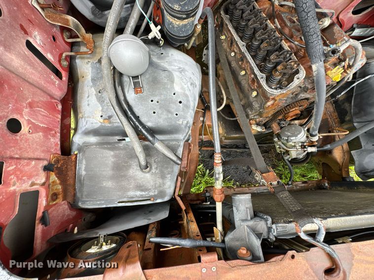 image for item DO0980 1985 Ford F150 pickup truck