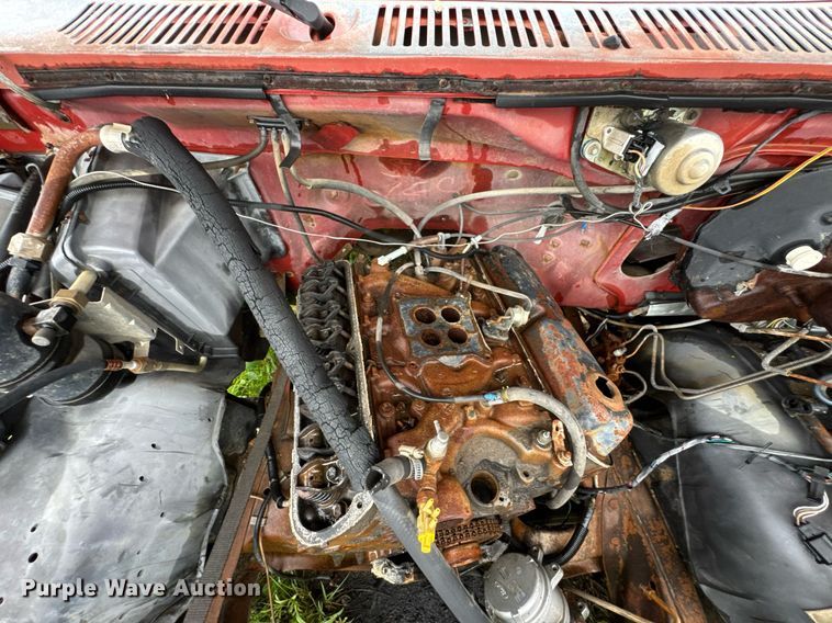 image for item DO0980 1985 Ford F150 pickup truck