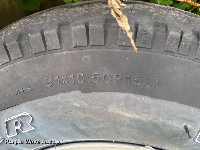 image for item DO0980 1985 Ford F150 pickup truck