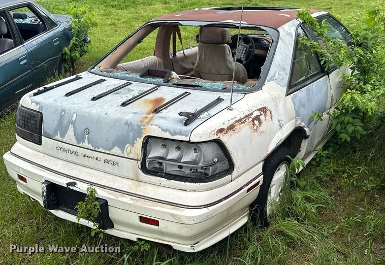 image for item DO0981 1989 Pontiac Grand Prix 