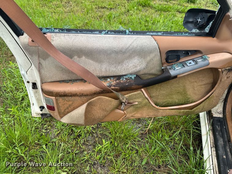 image for item DO0981 1989 Pontiac Grand Prix 