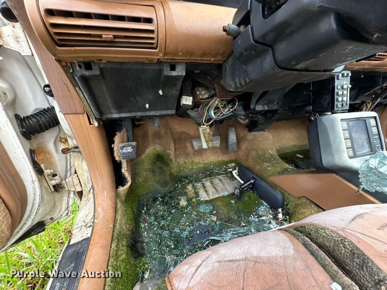 image for item DO0981 1989 Pontiac Grand Prix 