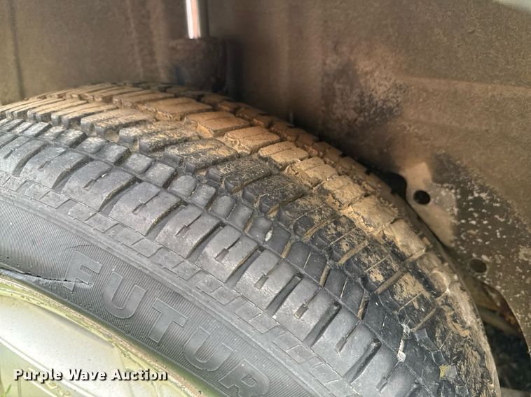 image for item DO0981 1989 Pontiac Grand Prix 