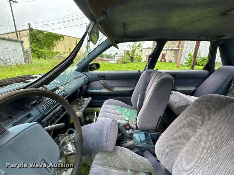 image for item DO0982 1991 Toyota Camry DX 