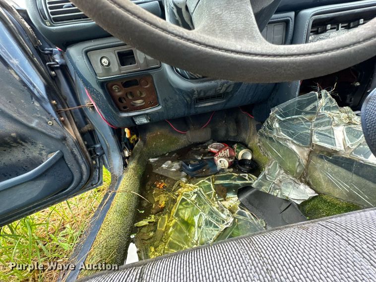 image for item DO0982 1991 Toyota Camry DX 