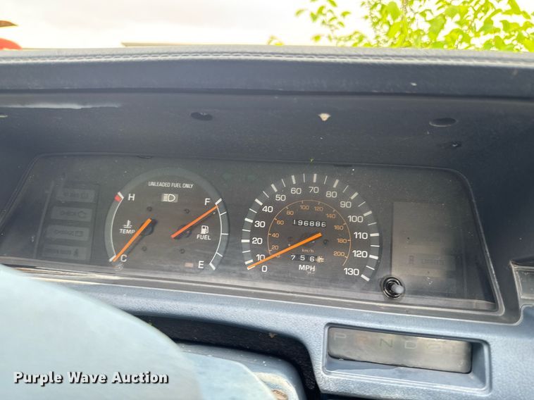 image for item DO0982 1991 Toyota Camry DX 