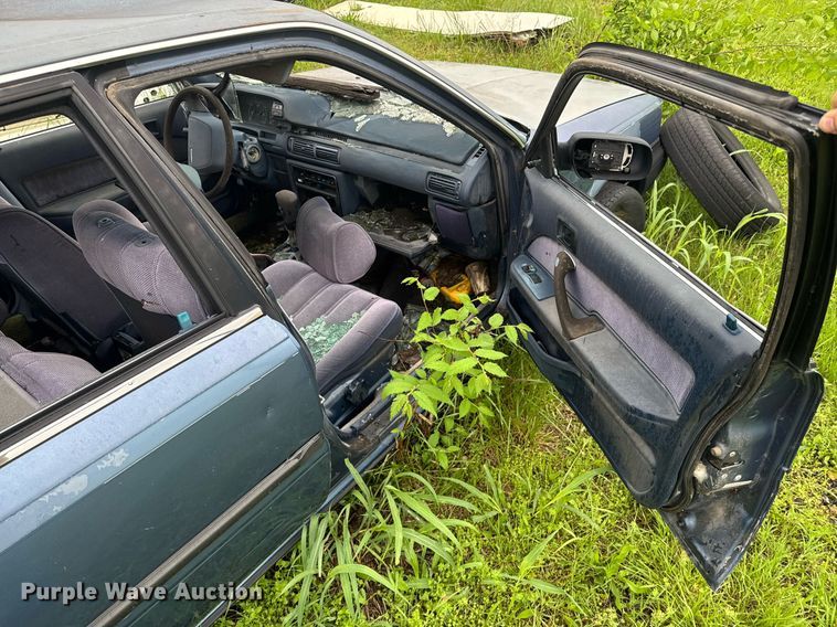 image for item DO0982 1991 Toyota Camry DX 