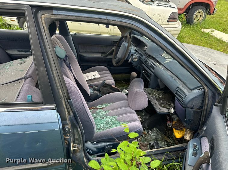 image for item DO0982 1991 Toyota Camry DX 