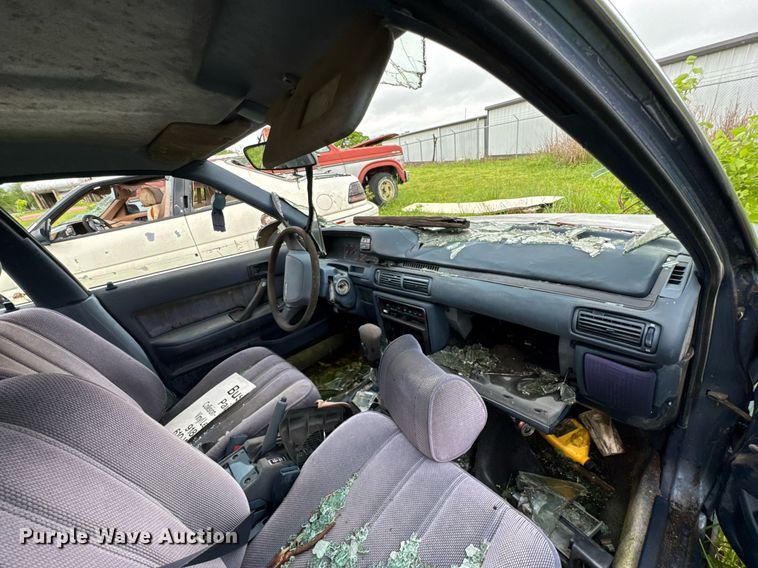 image for item DO0982 1991 Toyota Camry DX 