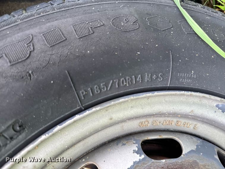 image for item DO0982 1991 Toyota Camry DX 