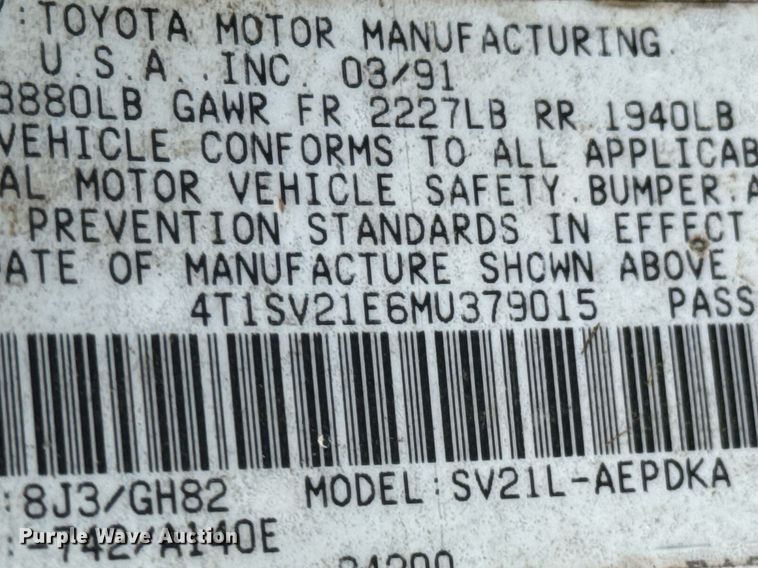 image for item DO0982 1991 Toyota Camry DX 