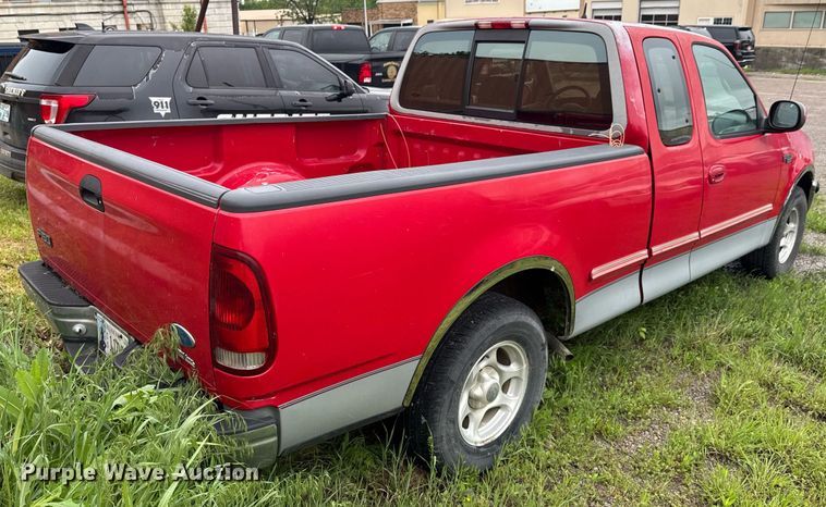 image for item DO0983 1997 Ford F150 SuperCab pickup truck
