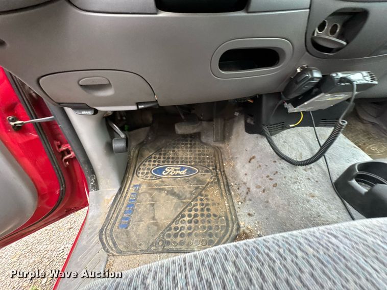 image for item DO0983 1997 Ford F150 SuperCab pickup truck