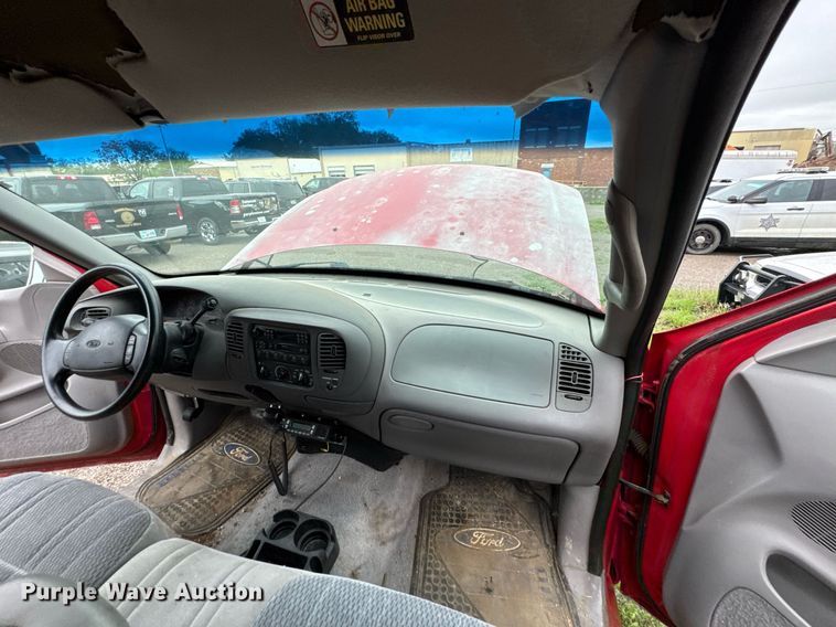 image for item DO0983 1997 Ford F150 SuperCab pickup truck