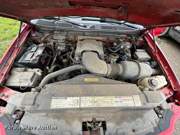 image for item DO0983 1997 Ford F150 SuperCab pickup truck