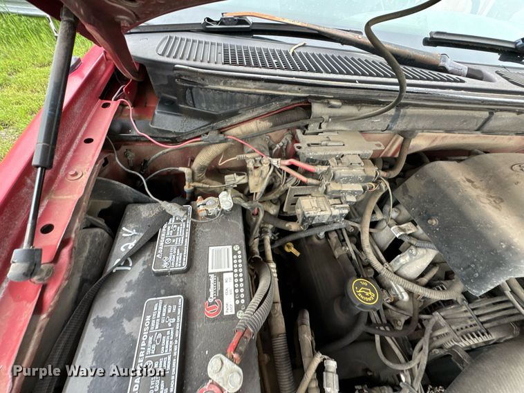 image for item DO0983 1997 Ford F150 SuperCab pickup truck