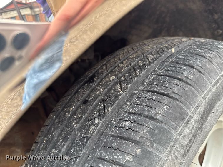 image for item DO0983 1997 Ford F150 SuperCab pickup truck