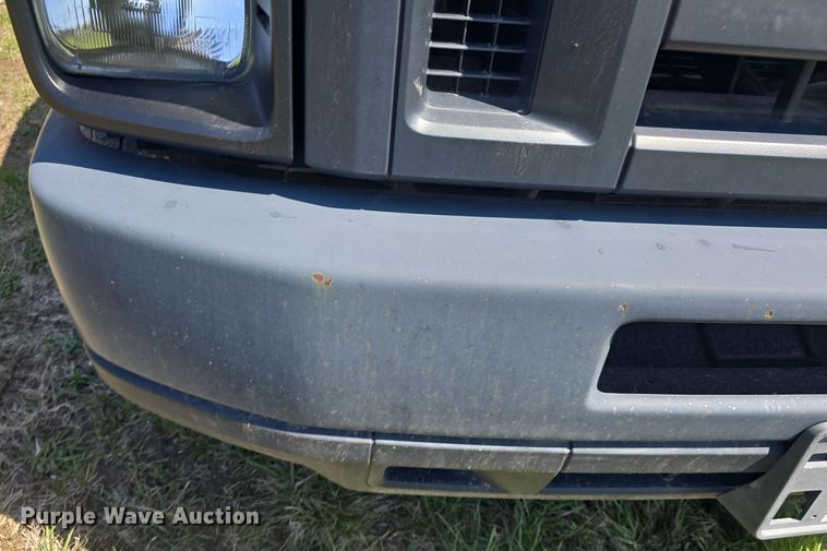 image for item DO7867 2013 Ford E350 van