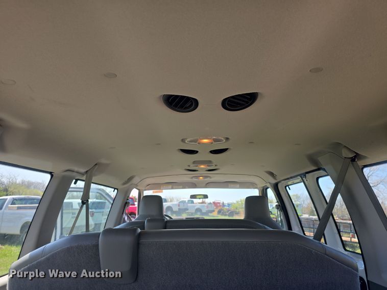 image for item DO7867 2013 Ford E350 van