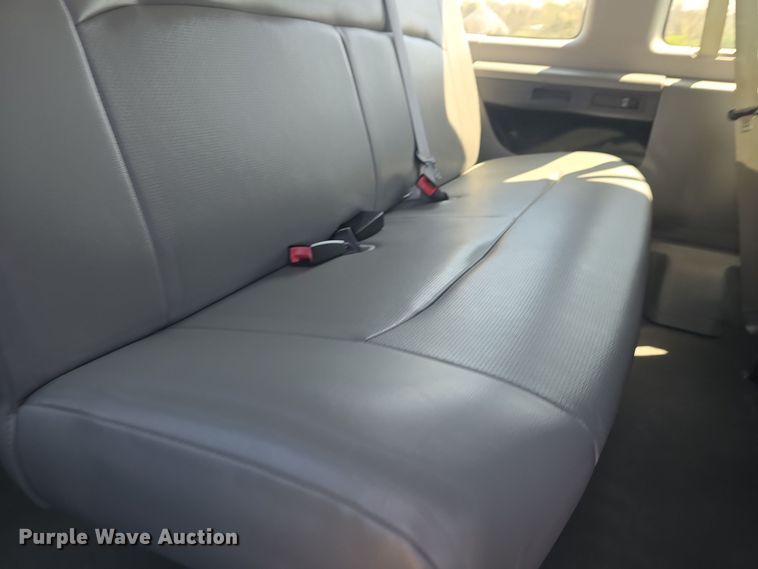 image for item DO7867 2013 Ford E350 van