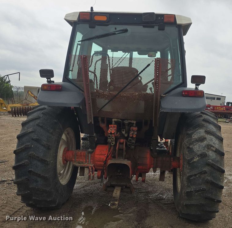 image for item DO7927 2000 New Holland TS100 tractor