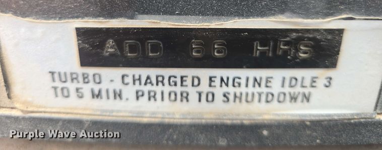 image for item DO7927 2000 New Holland TS100 tractor