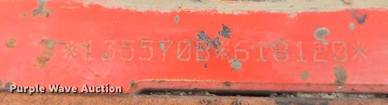 image for item DO7927 2000 New Holland TS100 tractor