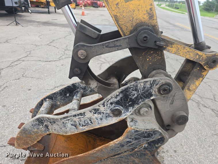 image for item DQ5327 2010 Caterpillar 308D CR SB mini excavator