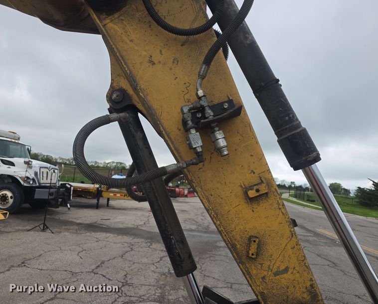 image for item DQ5327 2010 Caterpillar 308D CR SB mini excavator