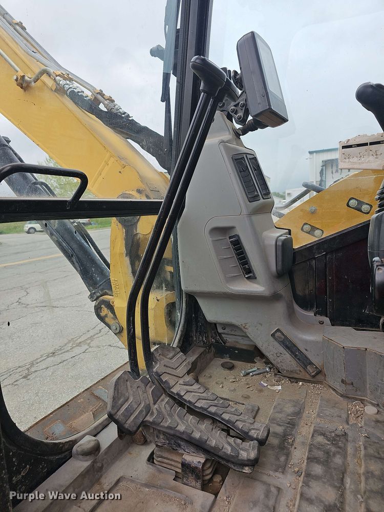 image for item DQ5327 2010 Caterpillar 308D CR SB mini excavator