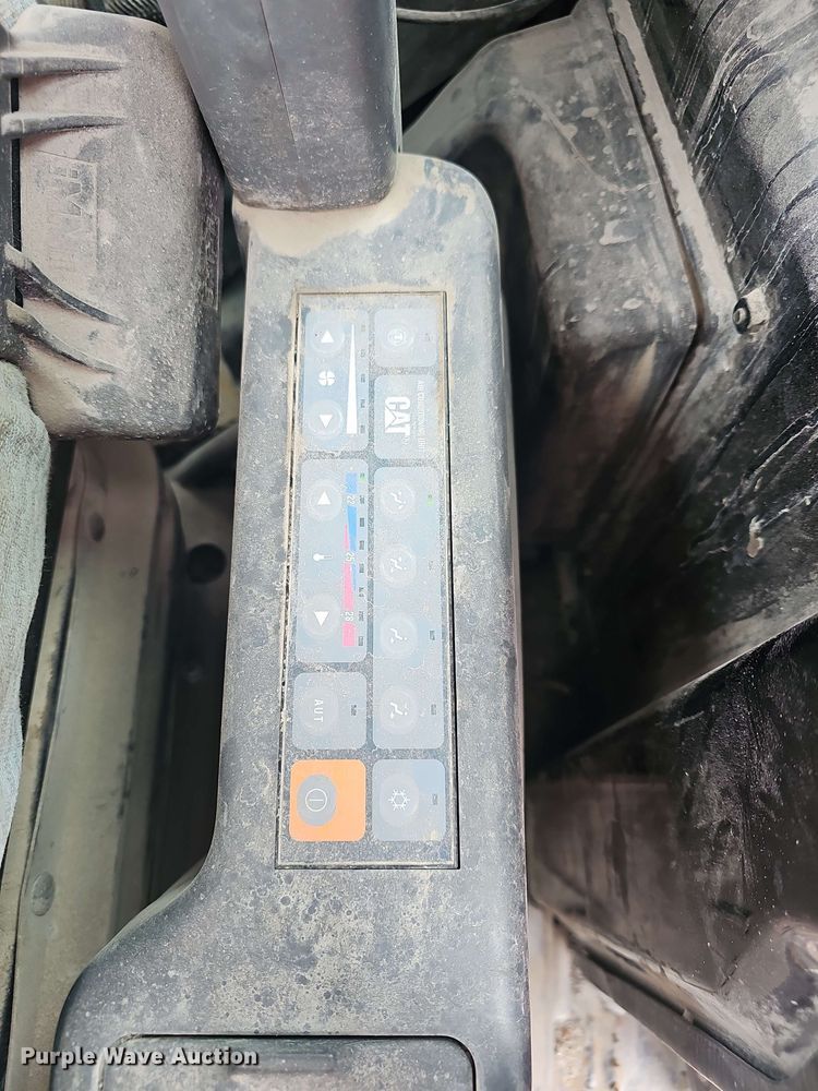 image for item DQ5327 2010 Caterpillar 308D CR SB mini excavator