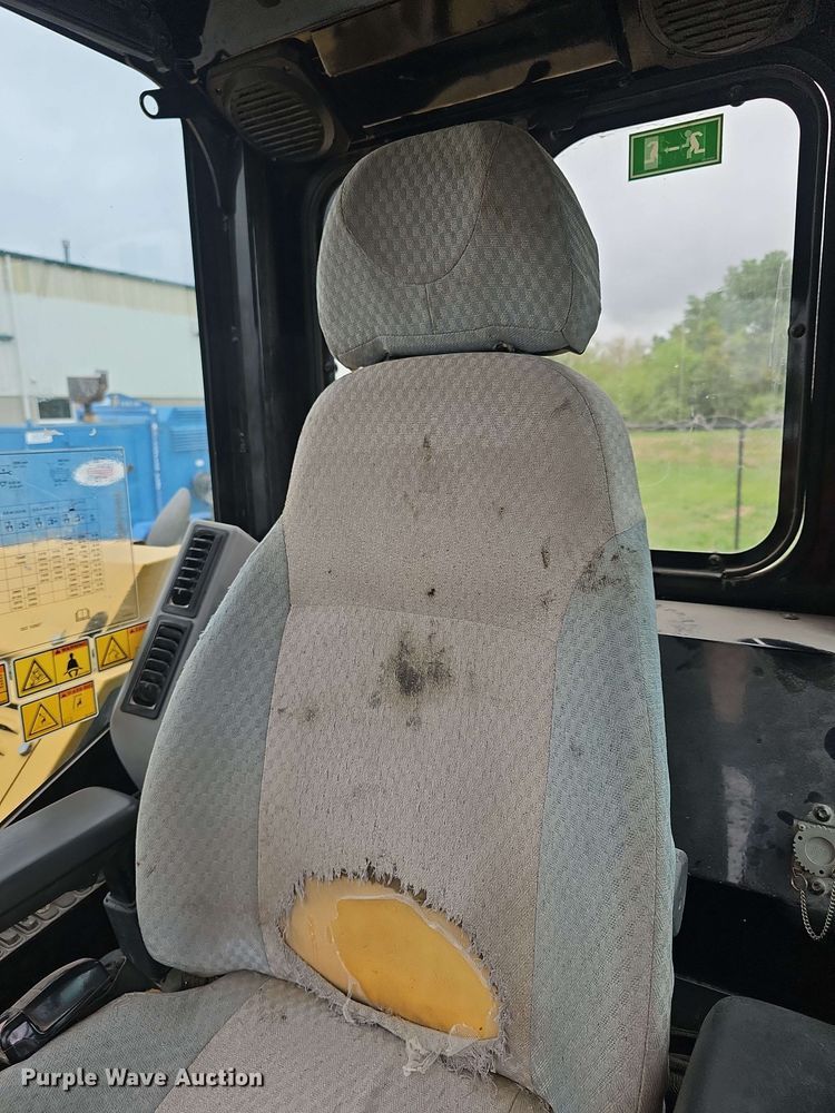 image for item DQ5327 2010 Caterpillar 308D CR SB mini excavator