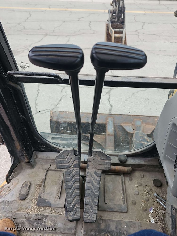 image for item DQ5327 2010 Caterpillar 308D CR SB mini excavator