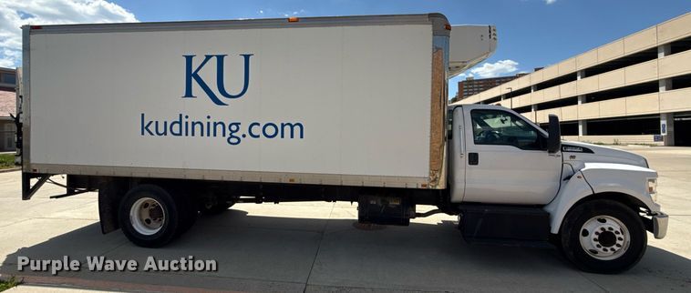 image for item DS4281 2017 Ford F650 refrigerated truck