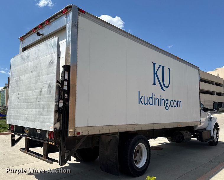 image for item DS4281 2017 Ford F650 refrigerated truck