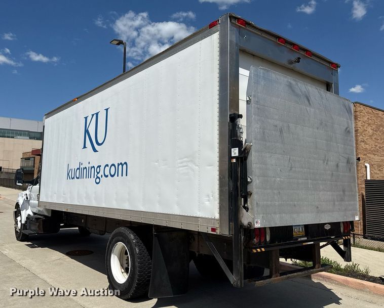 image for item DS4281 2017 Ford F650 refrigerated truck