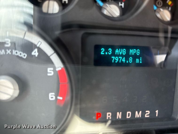 image for item DS4281 2017 Ford F650 refrigerated truck